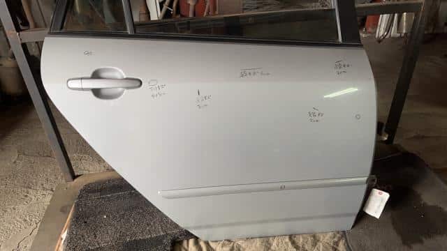 Rear Right Door Assembly TOYOTA Corolla Spacio 2002 TA-ZZE124N 6700313310 — photo 4
