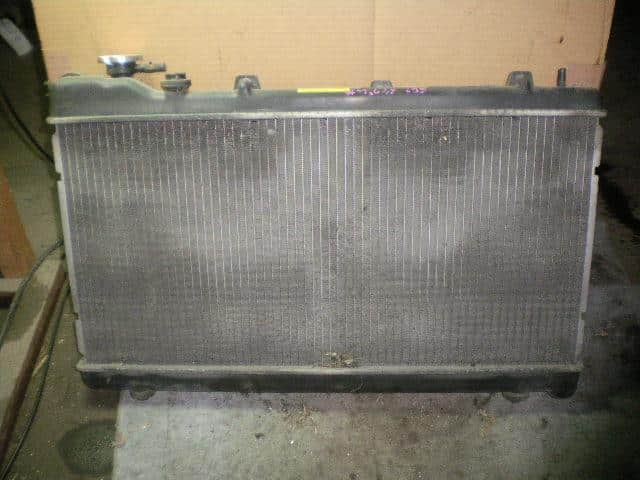 Radiator SUBARU Impreza 1998 E-GF2 45199FA000 — photo 1
