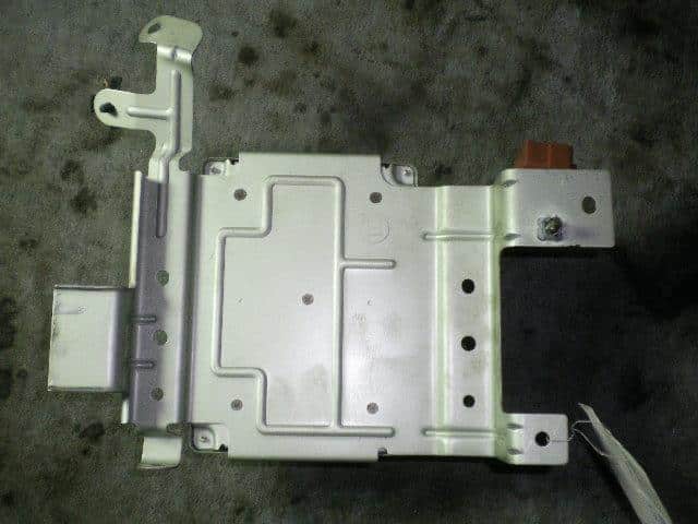 Engine Control Unit NISSAN Cube 2002 TA-ANZ10 — photo 4