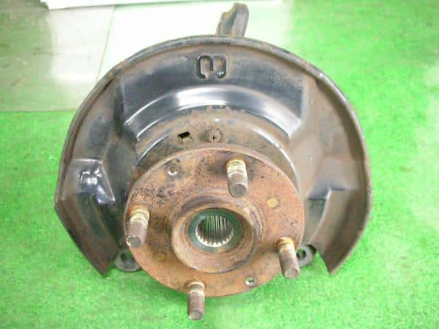 Front Left Knuckle Hub Assembly HONDA Vamos 2001 LA-HM2 — photo 1