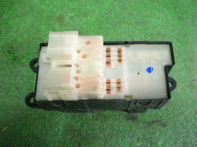 Power Window Switch MAZDA Familia 2001 TC-BVHNY11 — photo 2
