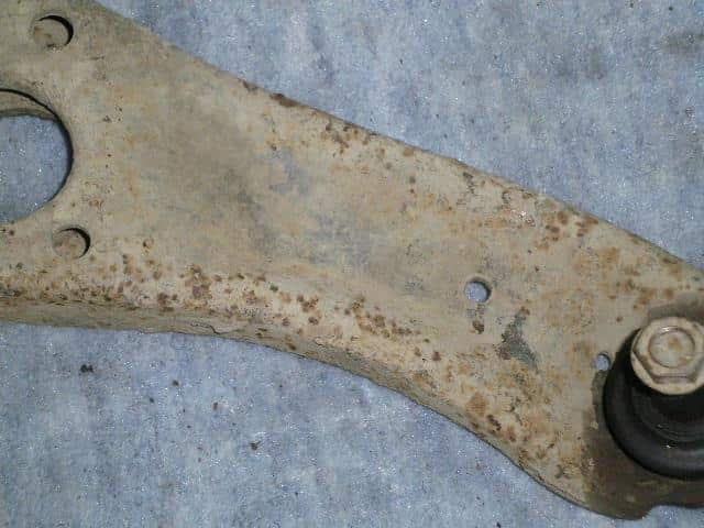 Front Right Lower Control Arm DAIHATSU Move 2006 DBA-L175S — photo 3