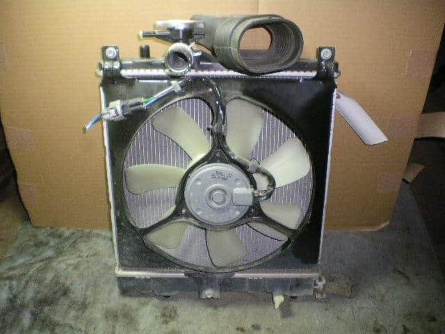 Radiator NISSAN Moco 2007 CBA-MG22 — photo 2
