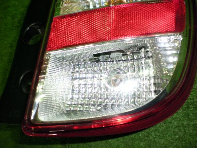 Right Tail Light NISSAN March 2012 DBA-K13 — photo 4