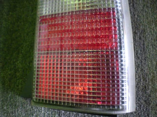 Right Tail Light TOYOTA bB 2004 CBA-NCP30 — photo 4