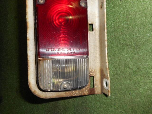 Left Tail Light TOYOTA Toyoace 2003 LY280 8156025090 — photo 3