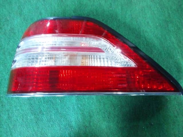 Left Tail Light NISSAN Gloria 1998 E-HY33 — photo 1