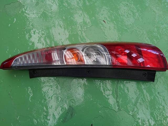 Right Tail Light MITSUBISHI Colt 2006 DBA-Z21A — photo 1