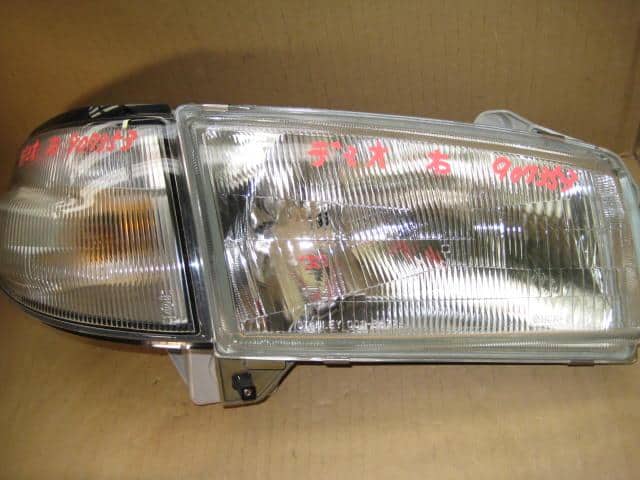Right Headlight MAZDA Demio 1998 E-DW5W 0414131 — photo 1