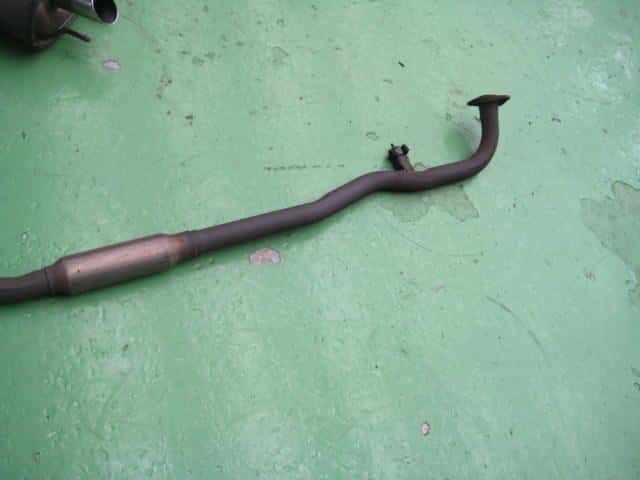 Exhaust Center Muffler NISSAN Prairie Liberty 2001 GF-PM12 — photo 3