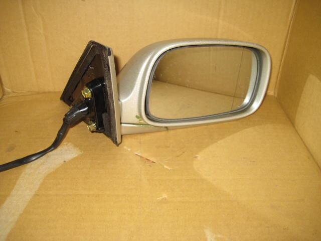 Right Side Mirror TOYOTA Mark II 2001 TA-GX110 — photo 2