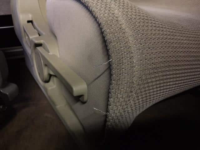 Driver's Seat NISSAN Cube 2005 DBA-YGNZ11 — photo 5