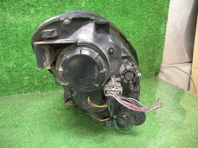 Left Headlight NISSAN Skyline 2004 GH-NV35 — photo 2