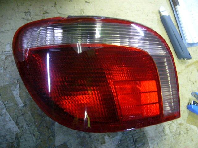 Left Tail Light TOYOTA Vitz 2001 TA-NCP15 — photo 2