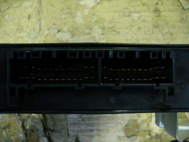 Engine Control Unit MITSUBISHI Minica 2000 GD-H42V — photo 3