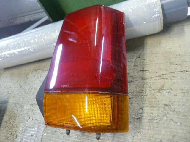 Right Tail Light SUZUKI Alto 1994 V-CL22V — photo 2
