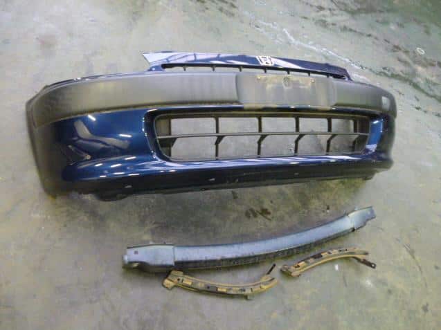 Front Bumper HONDA Logo 1998 GF-GA3 — photo 1