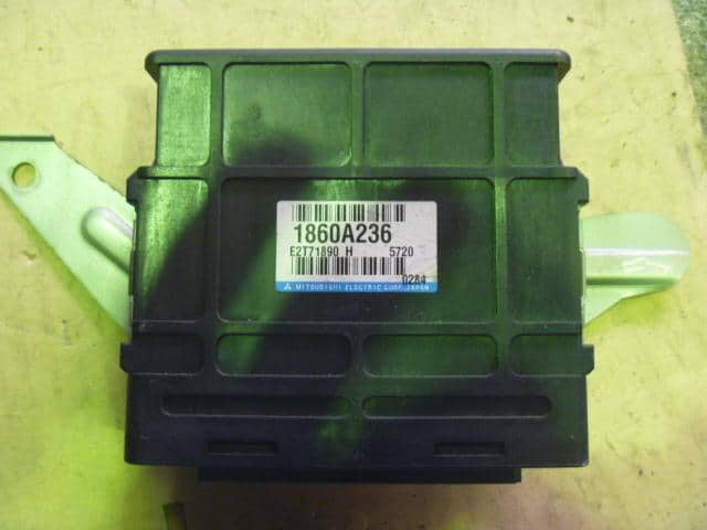Engine Control Unit MITSUBISHI Minica 2005 GBD-H42V — photo 1