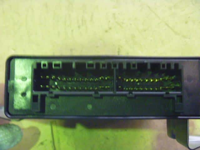 Engine Control Unit MITSUBISHI Minica 2005 GBD-H42V — photo 3