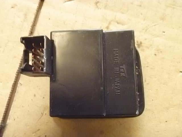 Power Window Switch HONDA Step Wagon 1999 E-RF1 — photo 2