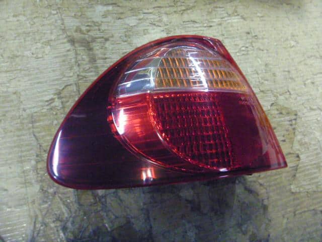 Left Tail Light TOYOTA Caldina 1999 E-ST215 — photo 2