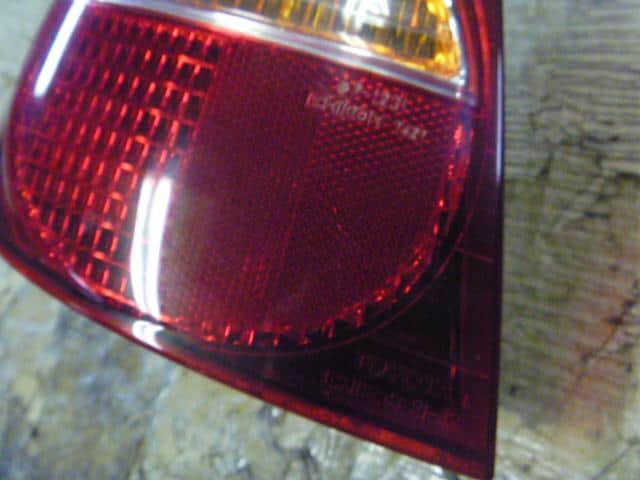Left Tail Light TOYOTA Caldina 1999 E-ST215 — photo 3