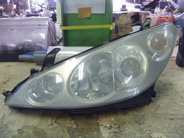Left Headlight TOYOTA Estima 2001 ZA-AHR10 — photo 1