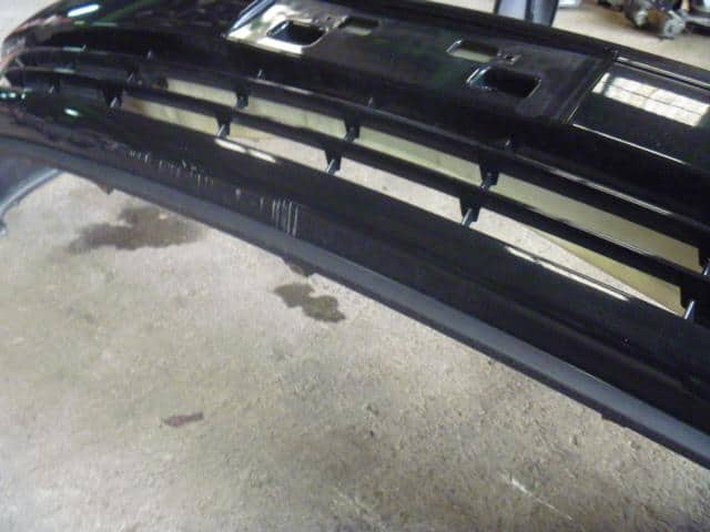 Front Bumper MAZDA Sentia 1997 E-HEEA — photo 4