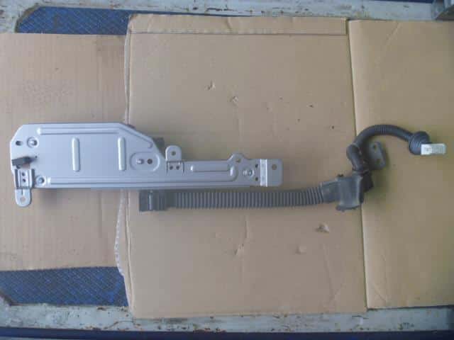 Exterior Parts NISSAN Lafesta 2006 DBA-B30 — photo 4