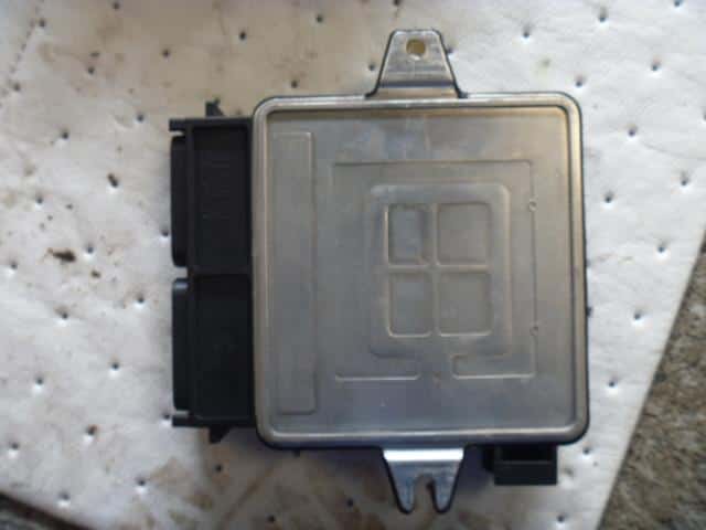 Engine Control Unit MAZDA Laputa 2003 TA-HP22S 1A8018880 — photo 5