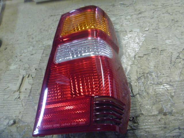 Right Tail Light MITSUBISHI Pajero Mini 1999 GF-H58A MR465864 — photo 4