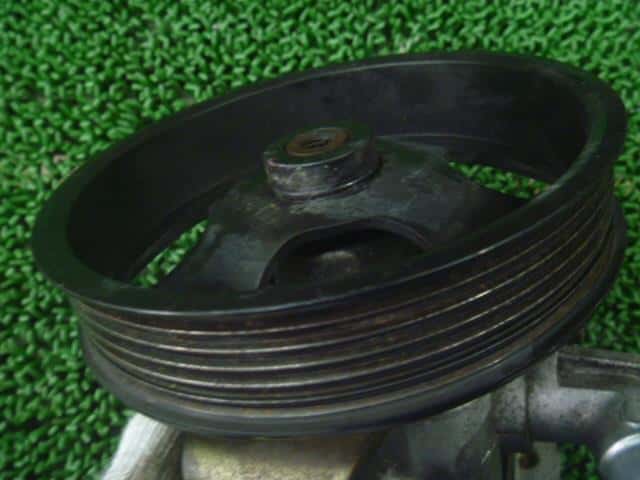 Power Steering Pump NISSAN Serena 2003 UA-TC24 — photo 3
