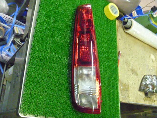 Left Tail Light NISSAN X-Trail 2001 TA-T30 — photo 2