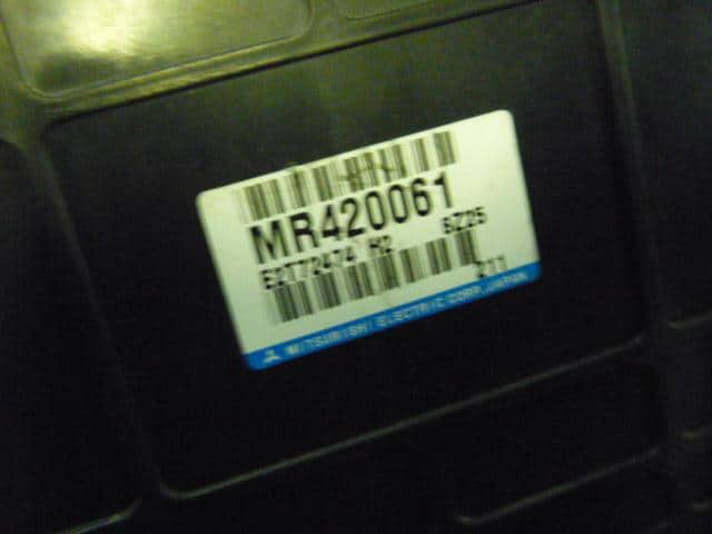 Engine Control Unit MITSUBISHI Toppo Bj 1998 GF-H47A — photo 2