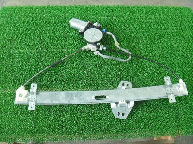Front Left Door Regulator HONDA Odyssey 2003 LA-RA6 — photo 2