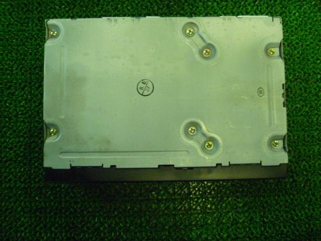Car Navigation TOYOTA Noah 2003 TA-AZR60 — photo 4