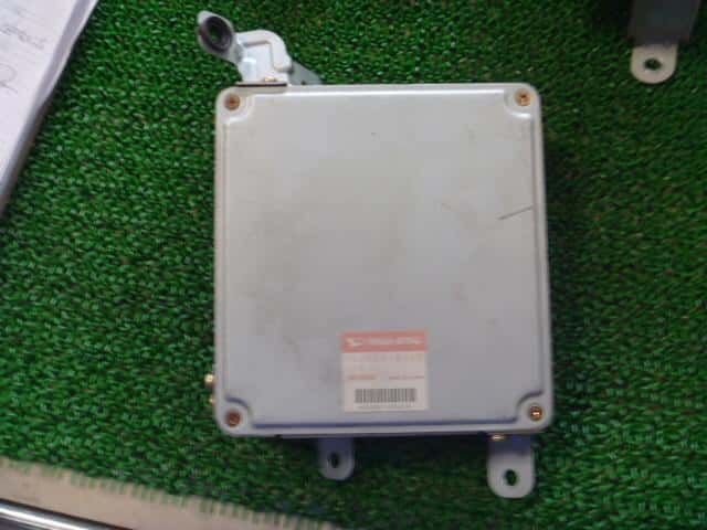 Engine Control Unit DAIHATSU Move 1997 E-L602S 1120004103 — photo 1
