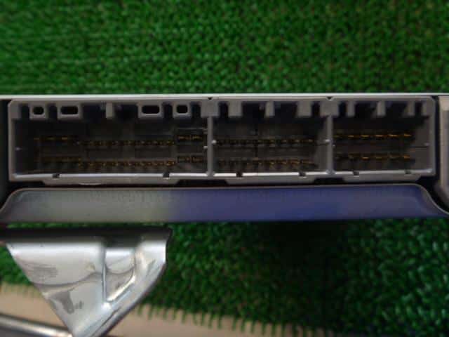 Engine Control Unit DAIHATSU Move 1997 E-L602S 1120004103 — photo 3