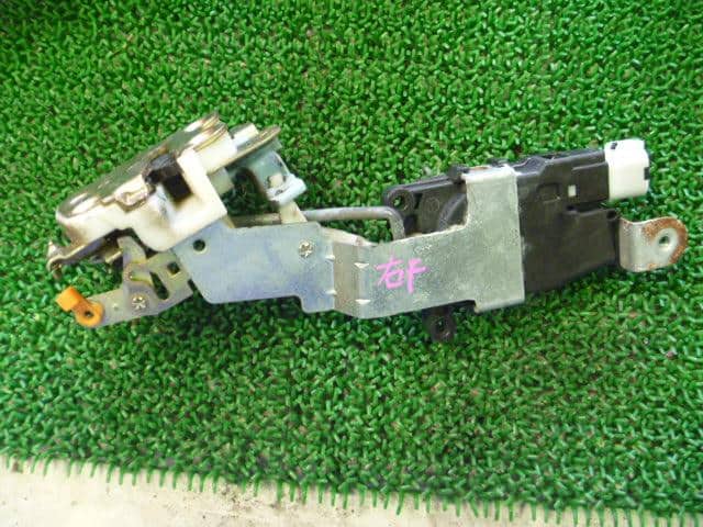 Door Lock Solenoid SUBARU Pleo 1999 GF-RA1 — photo 1