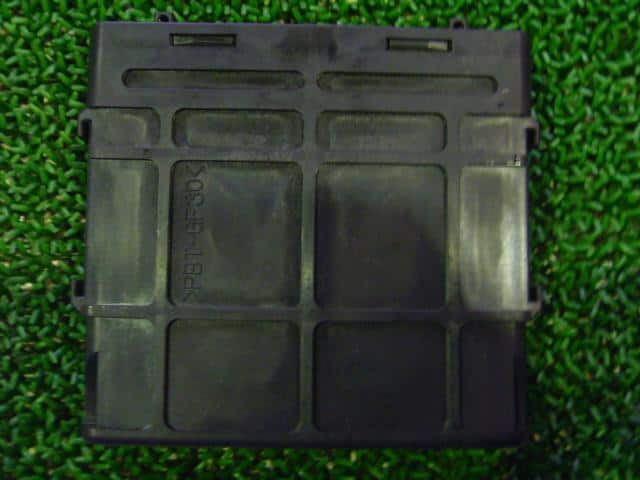 Engine Control Unit MITSUBISHI Toppo Bj 2000 GF-H47A — photo 4