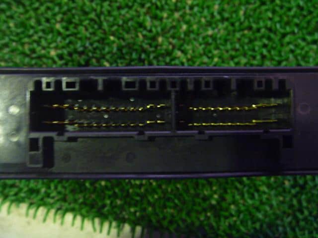 Engine Control Unit MITSUBISHI Toppo Bj 2000 GF-H47A — photo 3