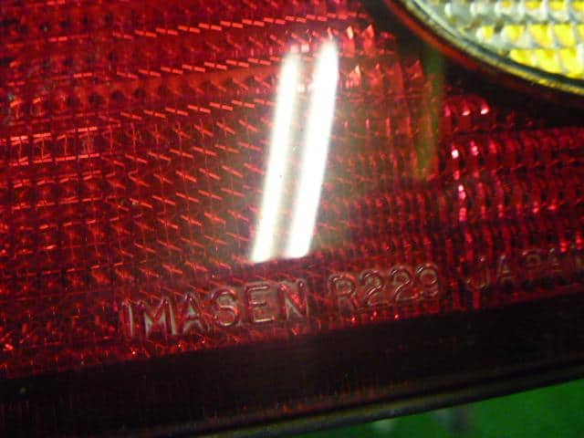 Right Tail Light MITSUBISHI Minica 1997 V-H32V — photo 2