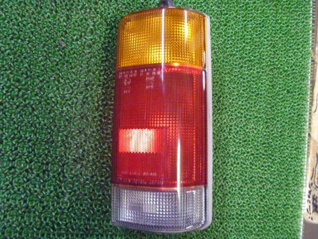 Right Tail Light SUBARU Domingo 1997 E-FA8 2074B — photo 1