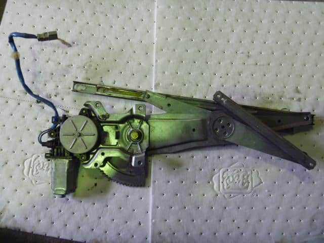 Rear Left Door Regulator HONDA Life 1999 GF-JB1 — photo 1