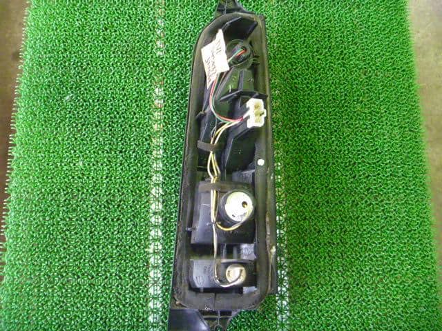 Left Tail Light SUBARU Sambar 2001 GD-TV1 — photo 4