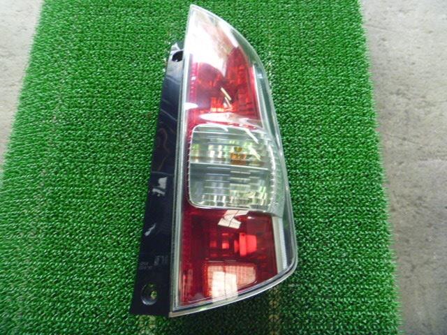 Right Tail Light TOYOTA Passo 2004 DBA-KGC10 — photo 1
