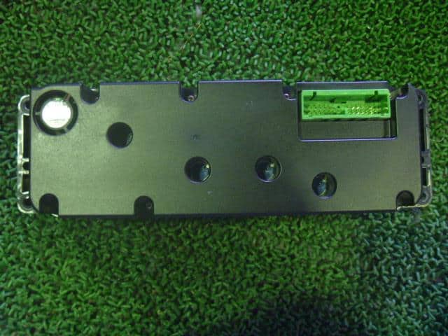 A/C Control Panel MAZDA Az wagon 2003 TA-MD22S 1A0261763A 00 — photo 4
