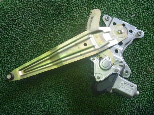 Rear Left Door Regulator TOYOTA Vitz 2003 UA-SCP10 — photo 1