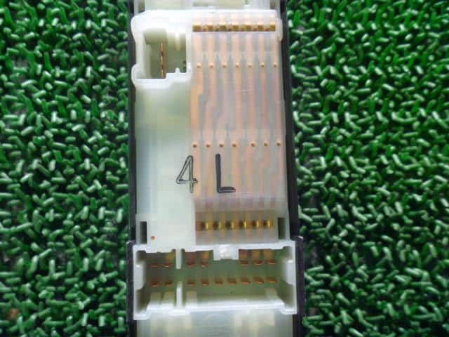 Power Window Switch NISSAN Wingroad 2000 GF-WHNY11 25401AU000 — photo 4
