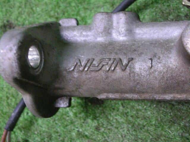 Brake Master Cylinder DAIHATSU Mira 1995 V-L500V — photo 1